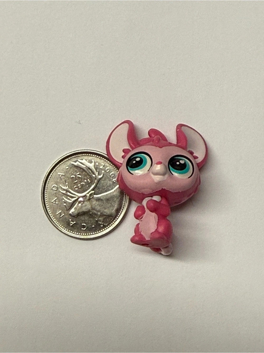 Hasbro Littlest Pet Shop #4151 Cookie Carter Small Figure